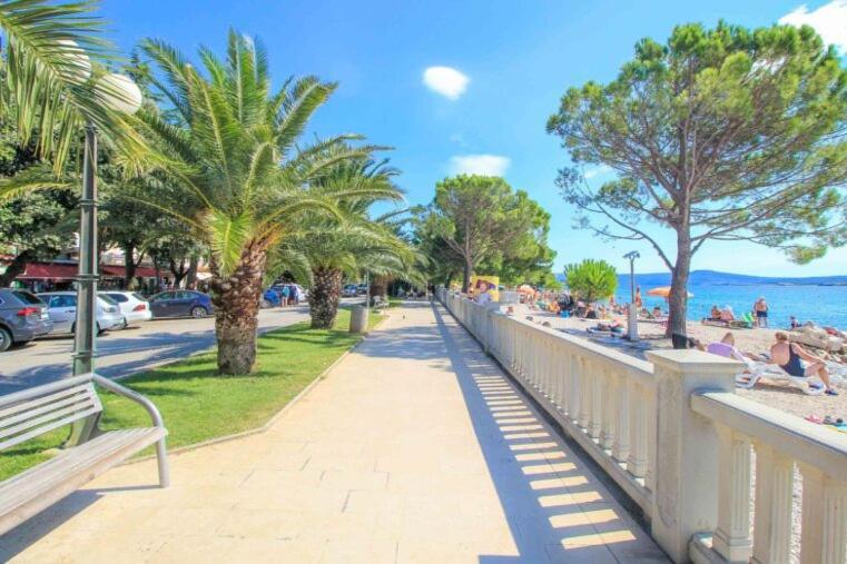 Apartment Lona Crikvenica Luaran gambar